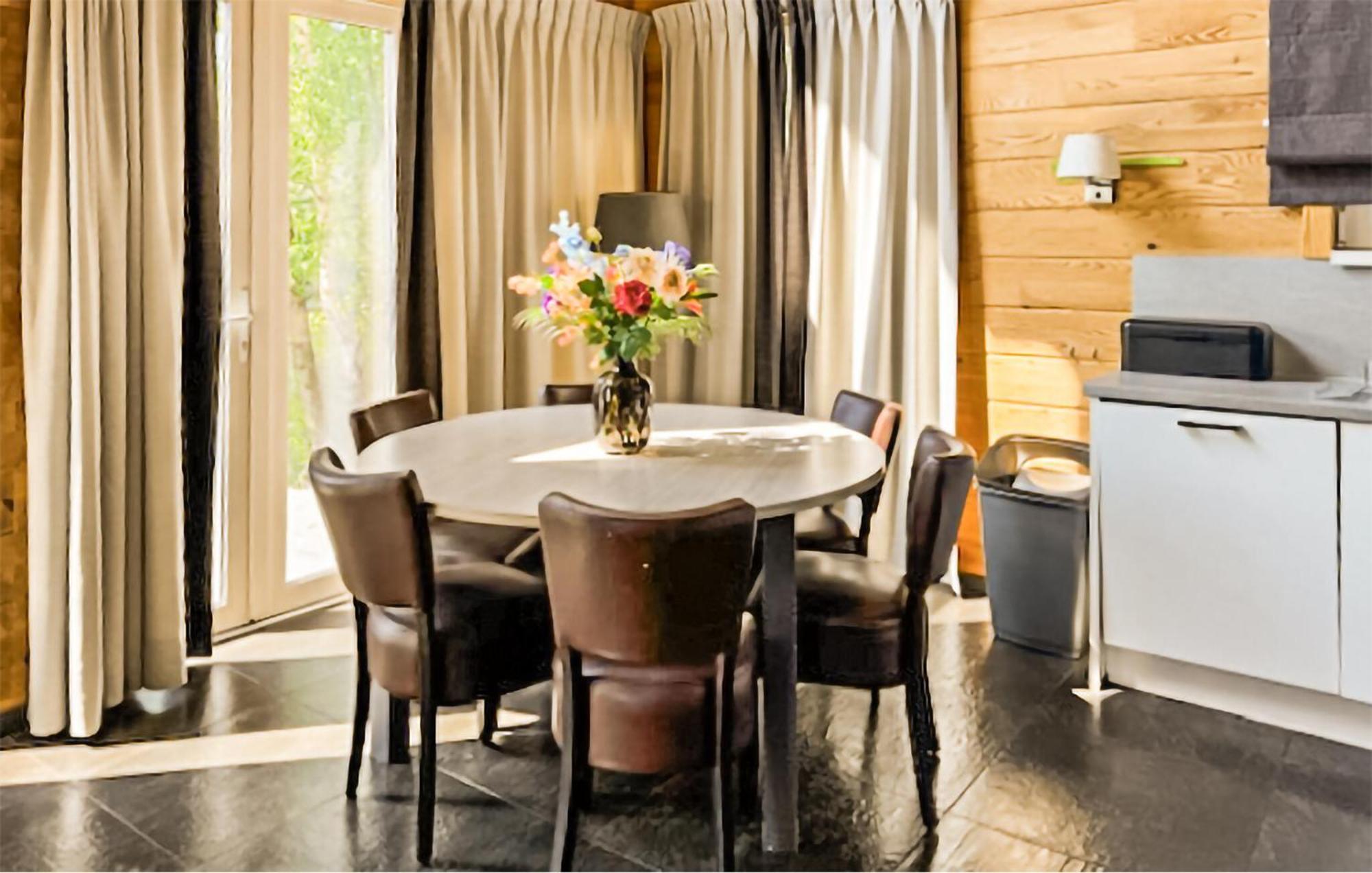 Lovely Home In Heel With Wifi 外观 照片